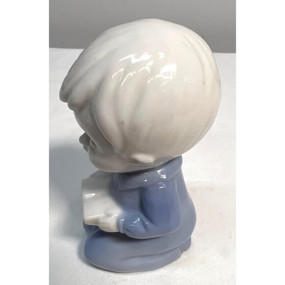 Vintage Porcelain Boy Figurine With Book In Blue & White - Picture 2 of 4